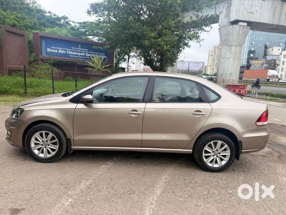 Volkswagen Vento 1.2 Tsi Highline Plus At, 2017, Petrol