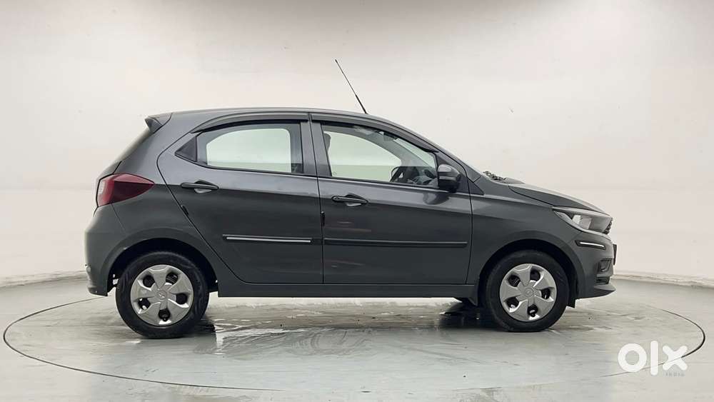 Tata Tiago 1.2 Revotron Xt Option, 2021, Petrol