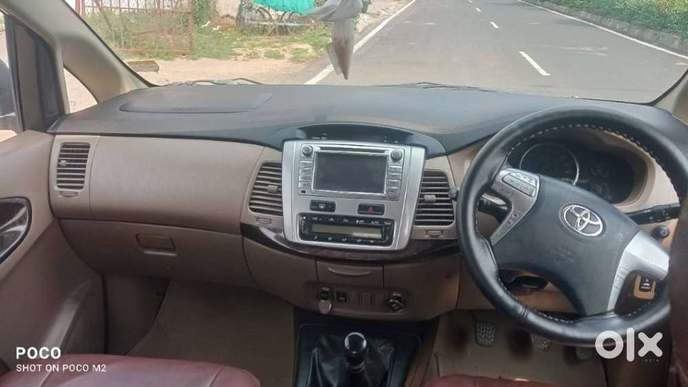 Toyota Innova 2.5 V 7 Str, 2015, Diesel