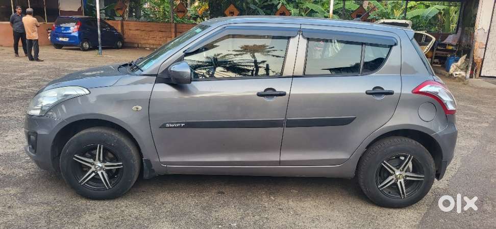 Maruti Suzuki Swift Lxi Option, 2015, Petrol