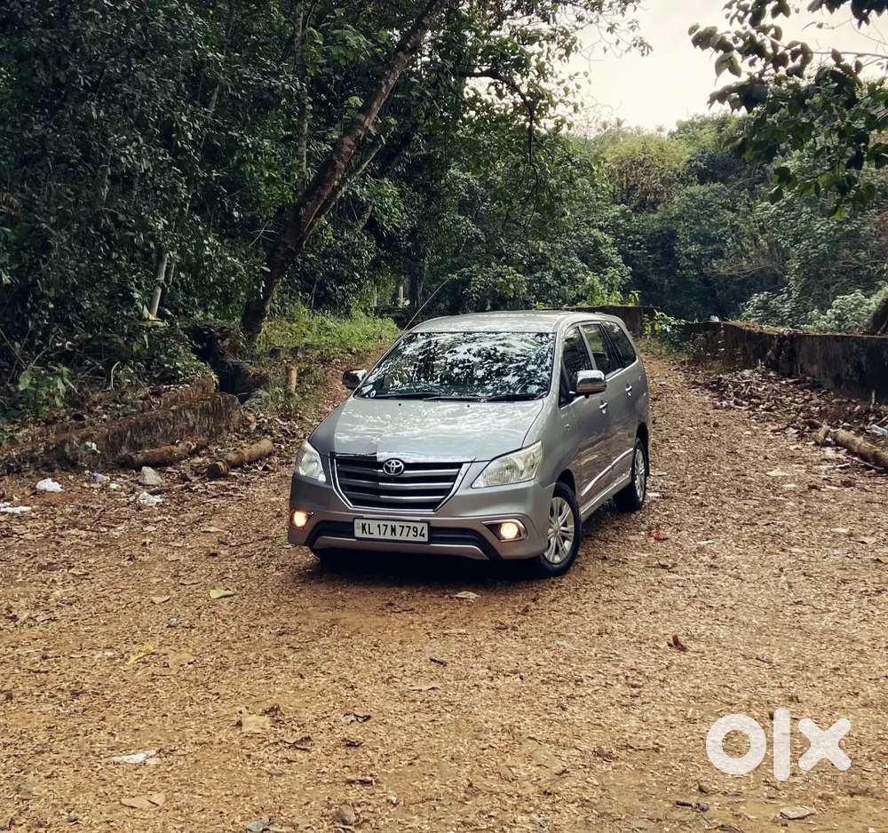 Toyota Innova Diesel 2016 Variant