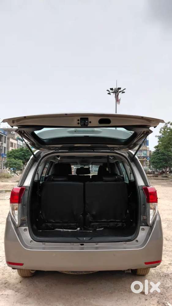 Toyota Innova Crysta 2016