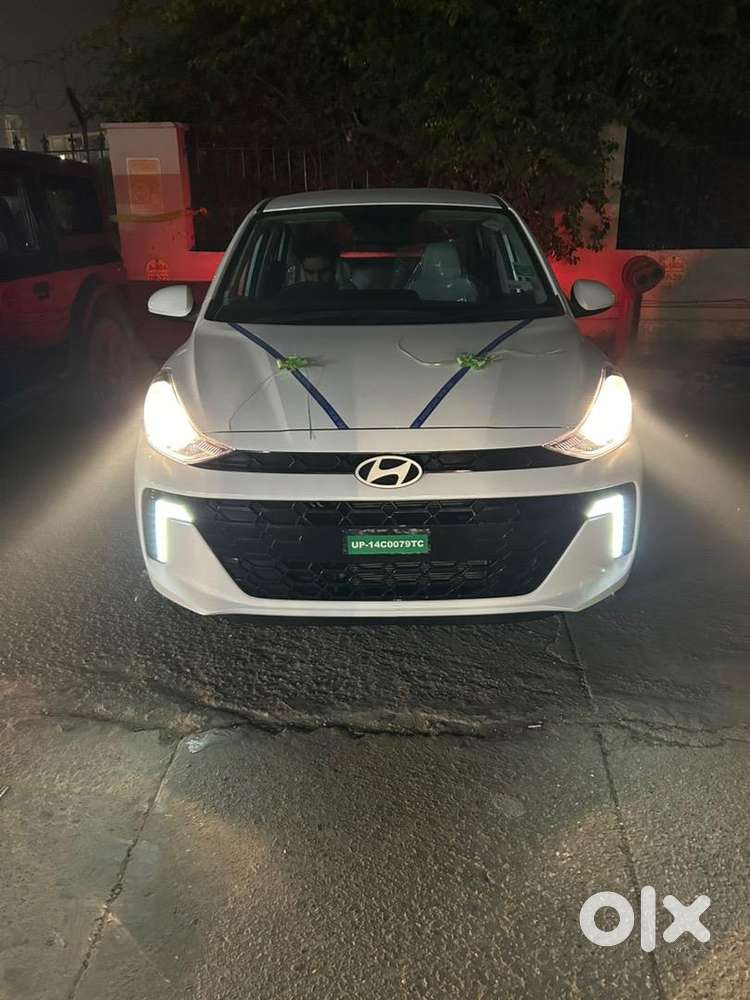 Taxi Taxi Taxi Ye New Car H Old Nahi Kmse Km Downpayment Pe Uplabdh