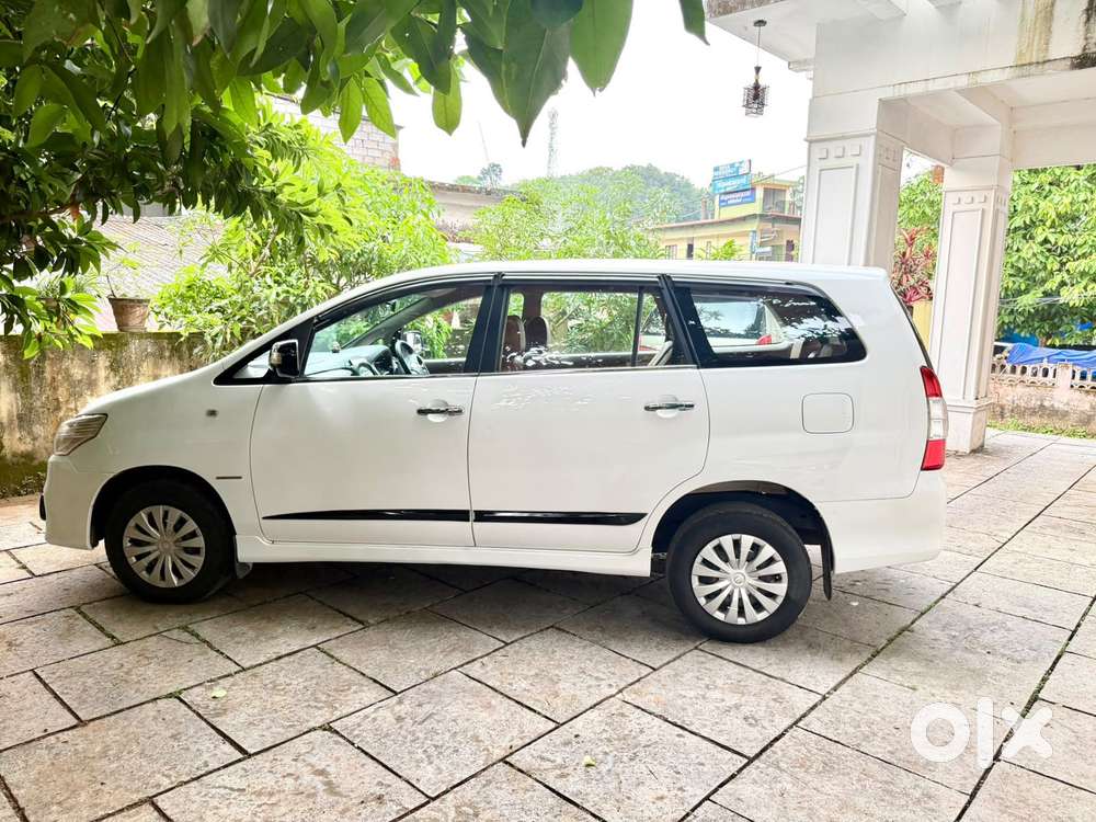 Toyota Innova 2.5 G (diesel) 7 Seater Bs Iv, 2016, Diesel