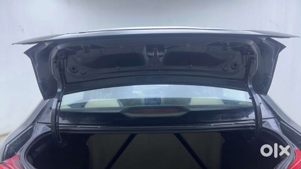 Tata Zest Revotron 1.2t Xms, 2016, Petrol