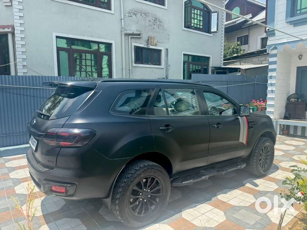 Ford Endeavour 3.2 Titanium Plus Matt Black