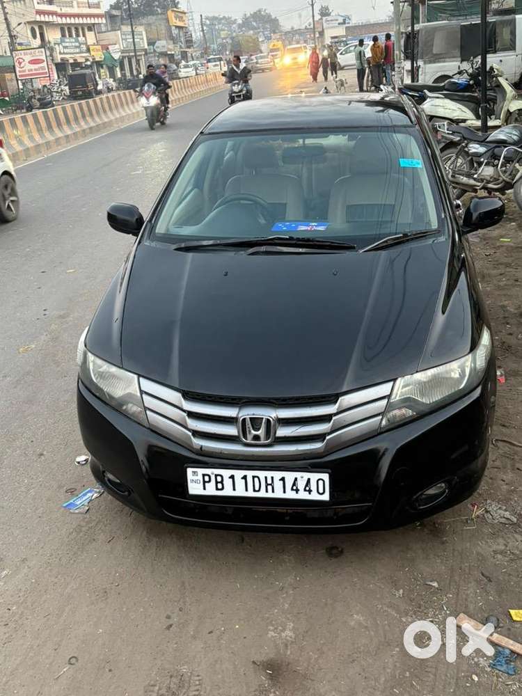 Honda City Zx 2010 Petrol Well Maintained