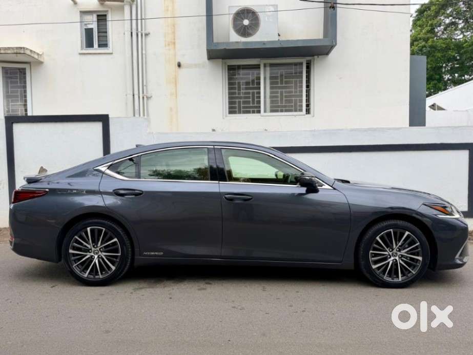 Lexus Es 300h Luxury, 2022, Petrol