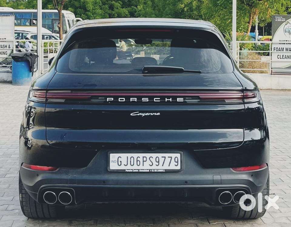 Porsche Cayenne Turbo S, 2024, Petrol