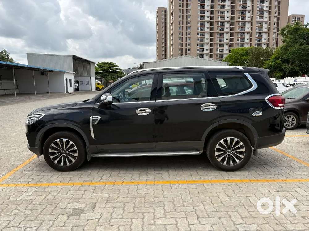 Mg Gloster 2025 Diesel 18000 Km Driven