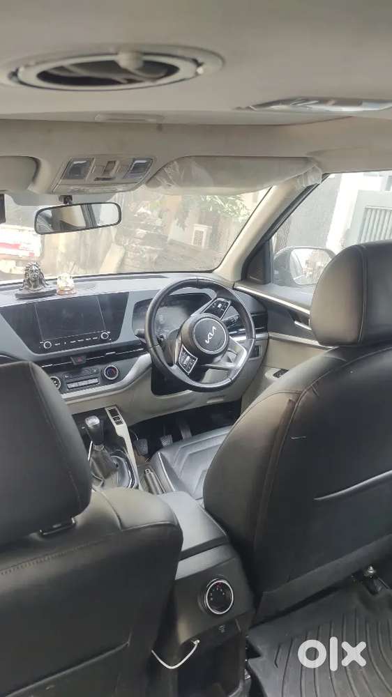 Kia Carens Gravity 2025