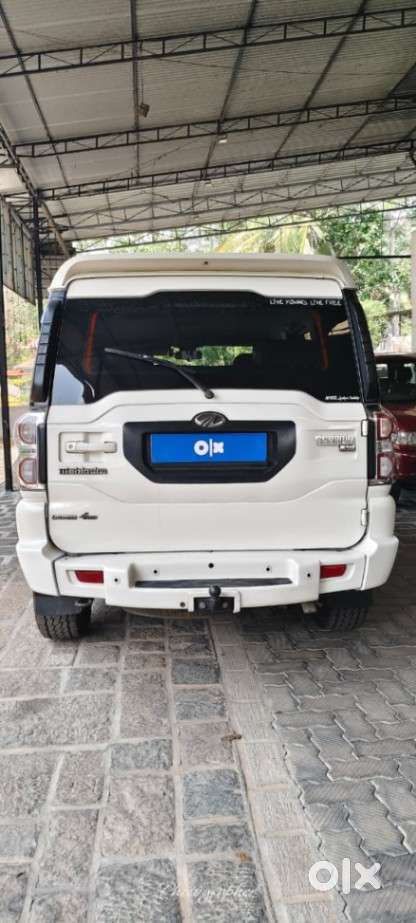 Mahindra Scorpio S10, 2015, Diesel