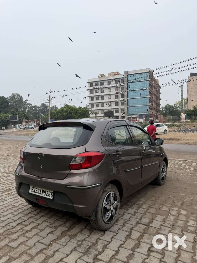 Tata Tiago 1.2 Revotron Xt (o), 2017, Petrol