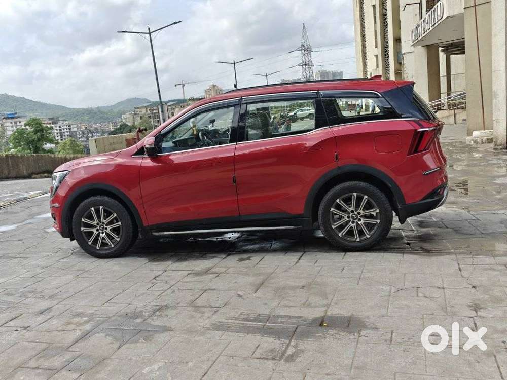 Mahindra Xuv700 2.0 Ax 7 Petrol Mt Str, 2022, Petrol