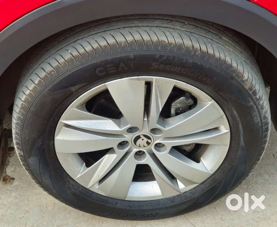 Skoda Kushaq 1.0 Tsi Active, 2022, Petrol
