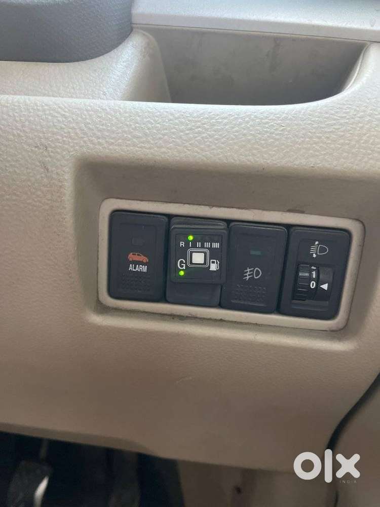 Maruti Suzuki Ertiga Vxi (o) Cng, 2013, Cng & Hybrids