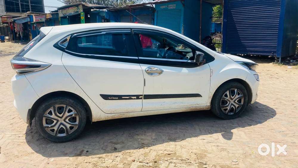 Tata Altroz Xm Plus Petrol, 2022, Petrol