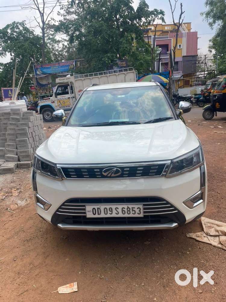 Mahindra Xuv300 2021 Petrol Well Maintained