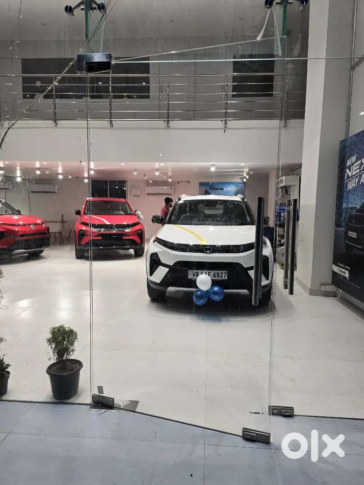 Tata Nexon Creative Petrol Manual 2025 Lifetime Tax Paid