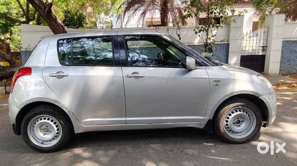 Maruti Suzuki Swift 2011 Diesel 238000 Km Driven
