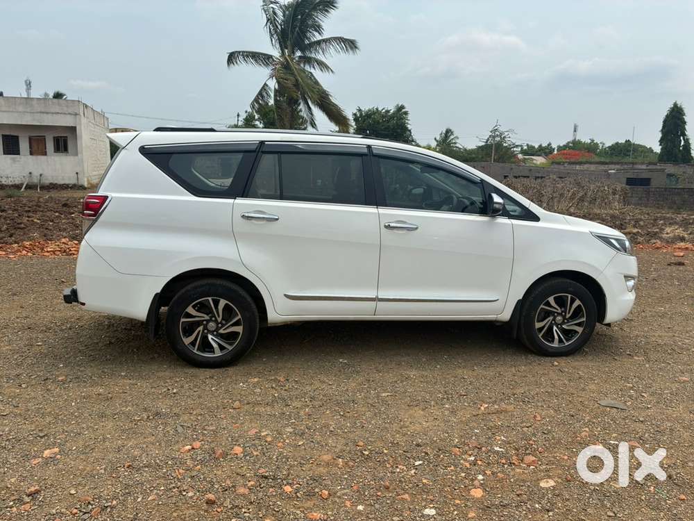 Toyota Innova Crysta 2018