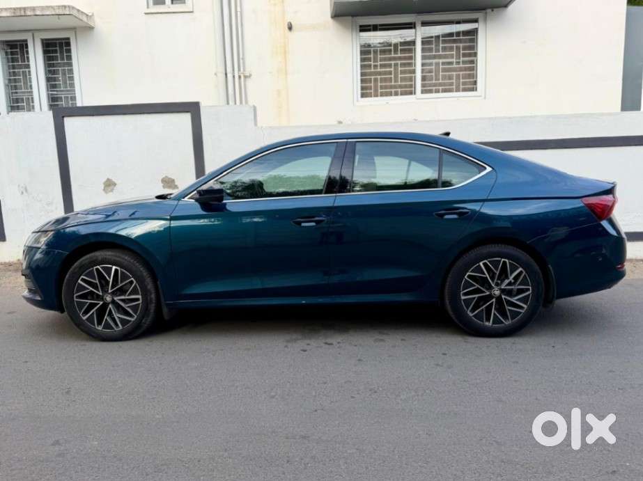 Skoda Octavia 1.8 Tsi At L K, 2022, Petrol