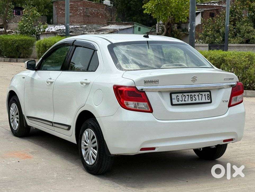 Maruti Suzuki Swift Dzire 1.2 Vxi Bsiv, 2018, Cng & Hybrids