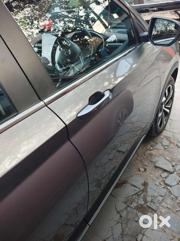 Mg Hector Plus 2023 Petrol Well Maintained