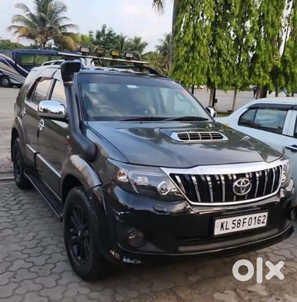Toyota Fortuner 4 X 4 Manual Transmission