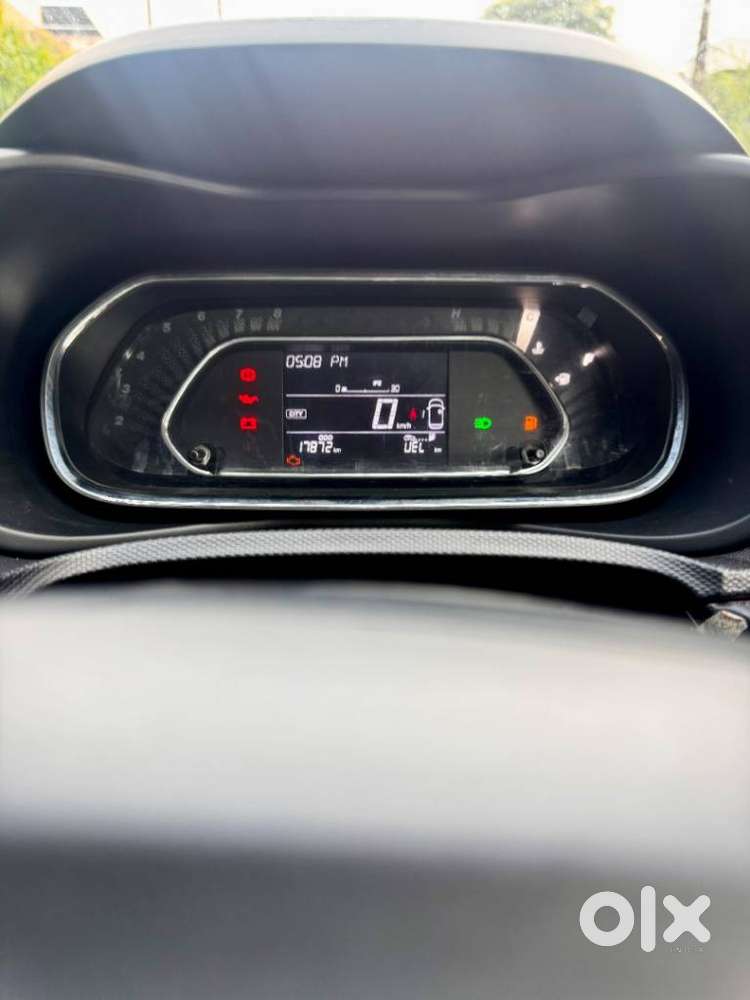 Tata Nexon, 2024, Petrol