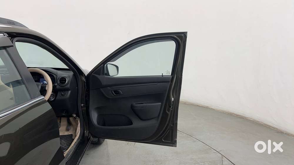 Renault Kwid 1.0 Rxt Amt, 2024, Petrol