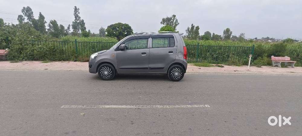 Maruti Suzuki Wagon R Vxi 1.0, 2016, Petrol