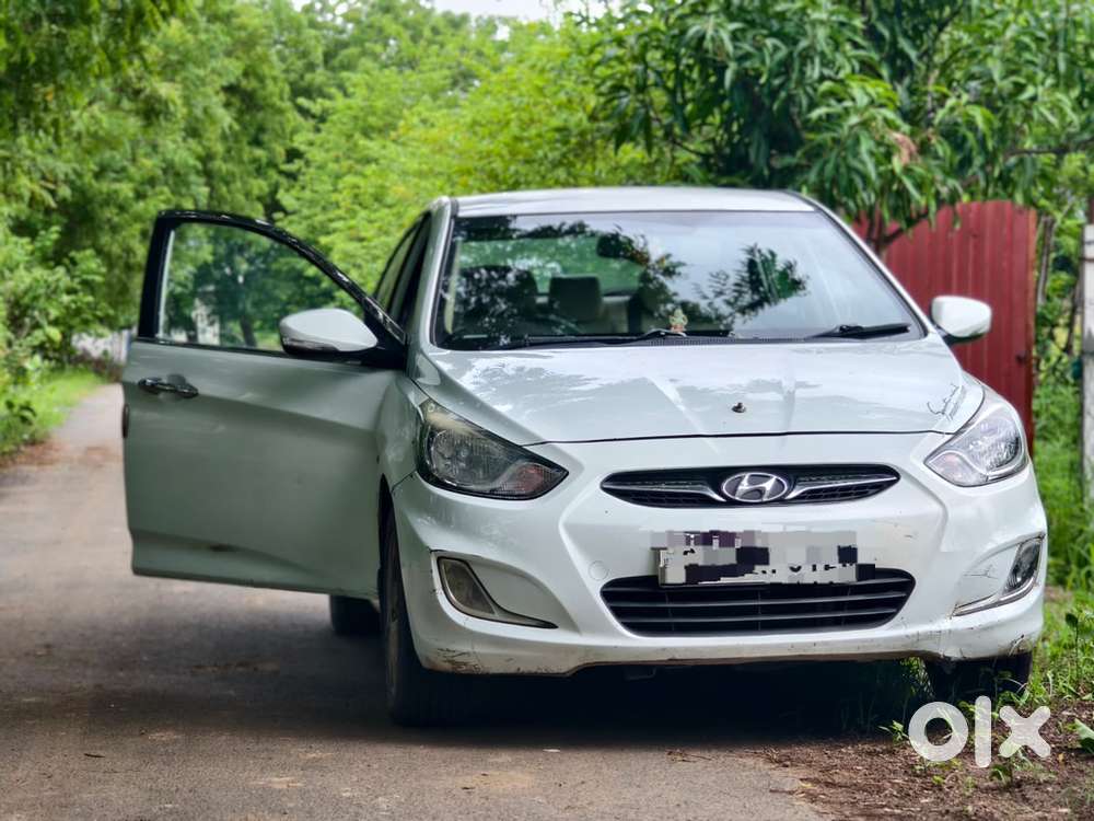 Hyundai Fluidic Verna 2012