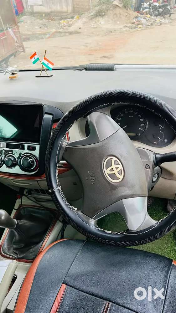 Toyota Innova 2.5 G 2013