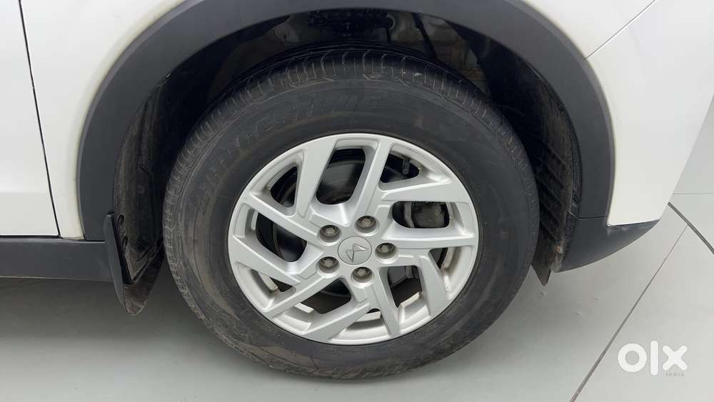 Mahindra Xuv300 W8 Amt Optional Diesel, 2024, Petrol