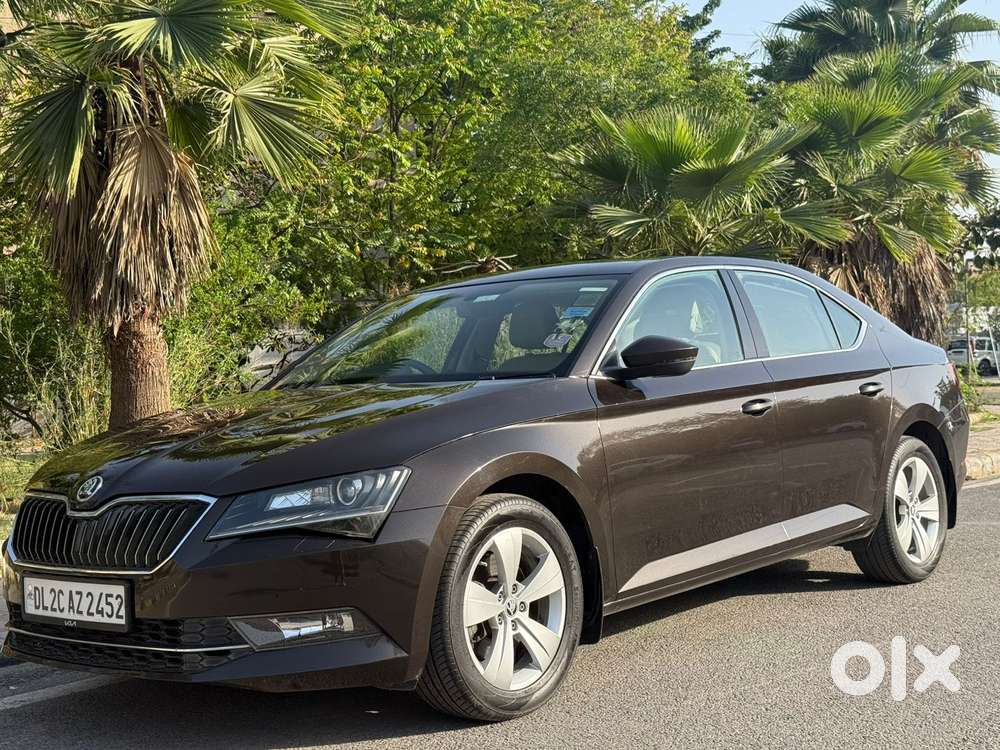 Skoda Superb Style 1.8 Tsi At, 2018, Petrol