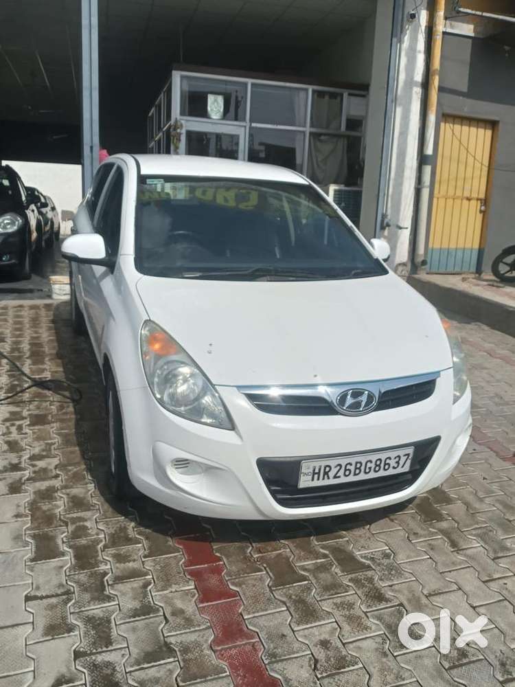 Hyundai I20 2010 Petrol 90000 Km Driven