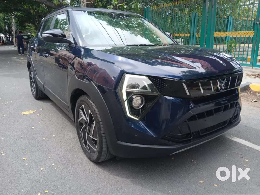 Mahindra Xuv 3xo Ax7l 1.2 Petrol At (pg), 2024, Petrol