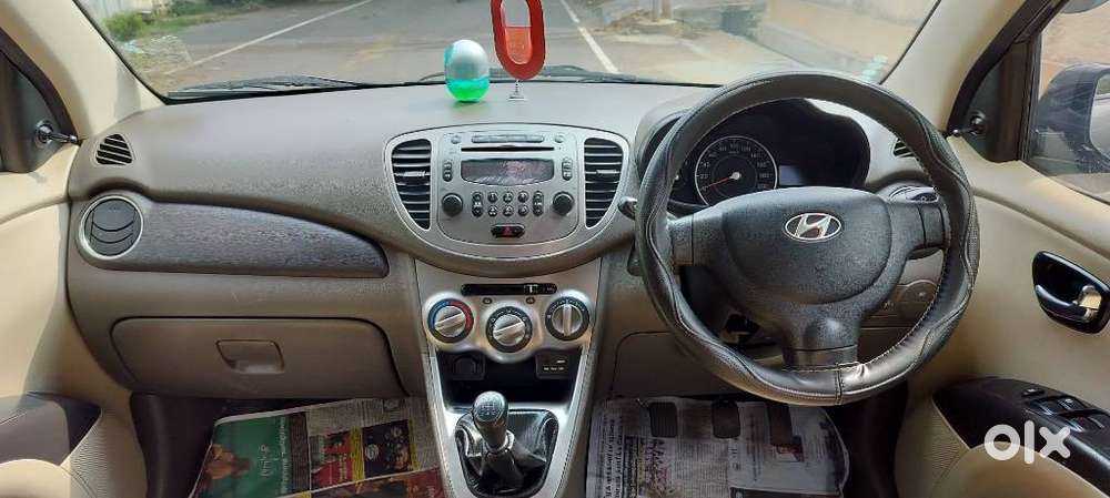 Hyundai I10 Sportz, 2016, Petrol