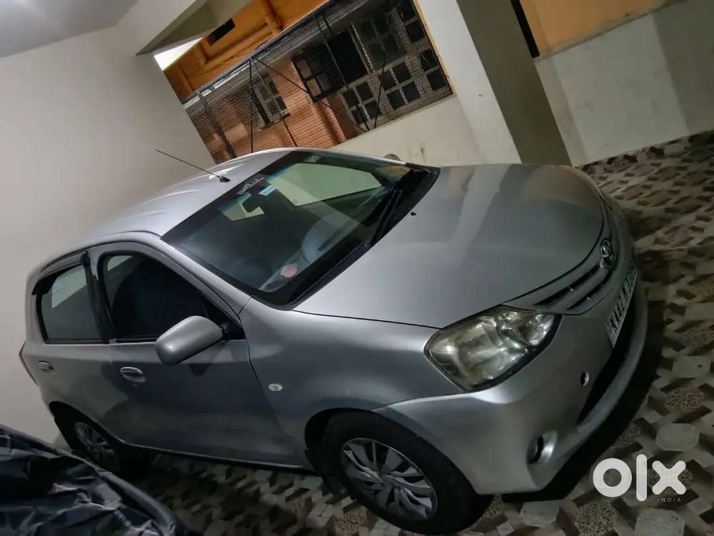 Toyota Etios Liva 2012