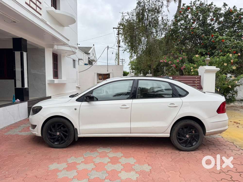 Skoda Rapid Diesel 2015 Variant