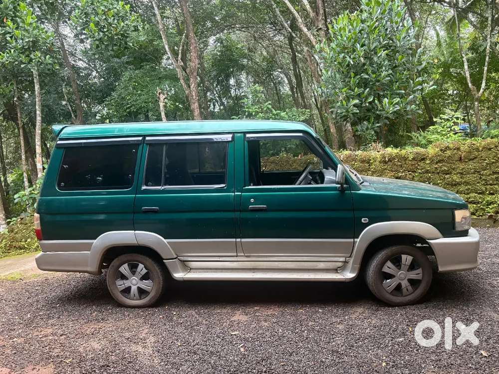 Toyota Qualis 2002
