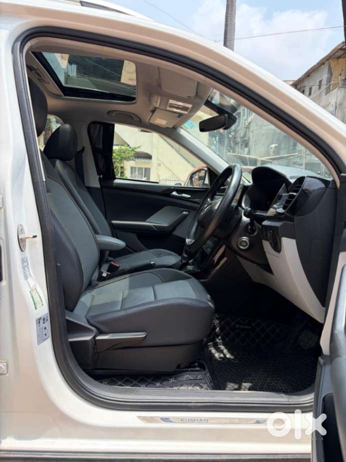 Skoda Kushaq 1.0 Tsi Style At, 2023, Petrol