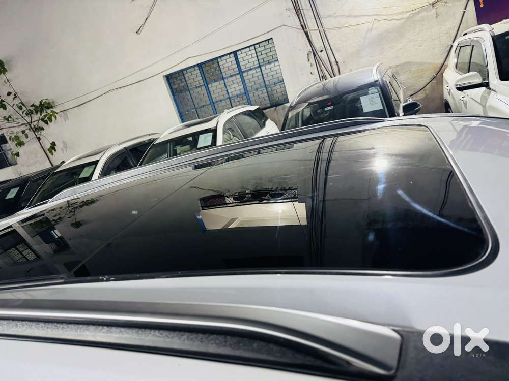 Mahindra Xuv700 2.2 Ax 7 Diesel At Luxury Pack Str Awd, 2023, Diesel
