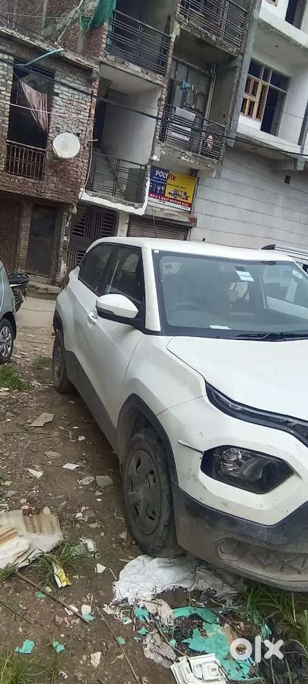 Tata Punch Rhythm 2024 Manual