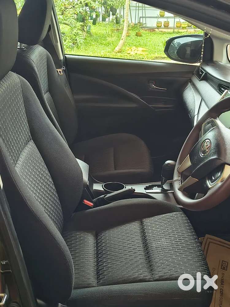Toyota Innova Crysta 2022 Diesel 37000 Km Driven