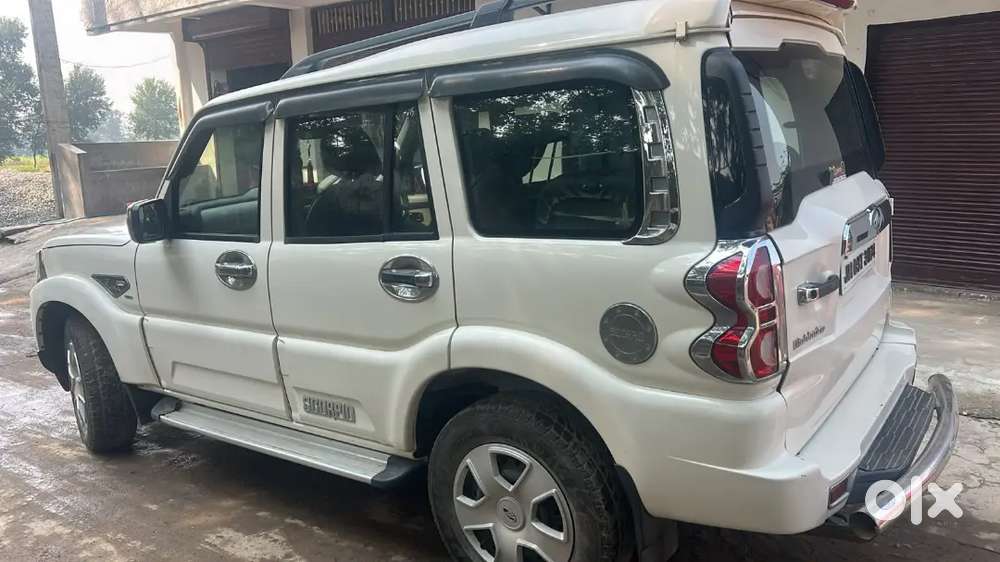 Mahindra Scorpio S5 Plus 2018 Variant