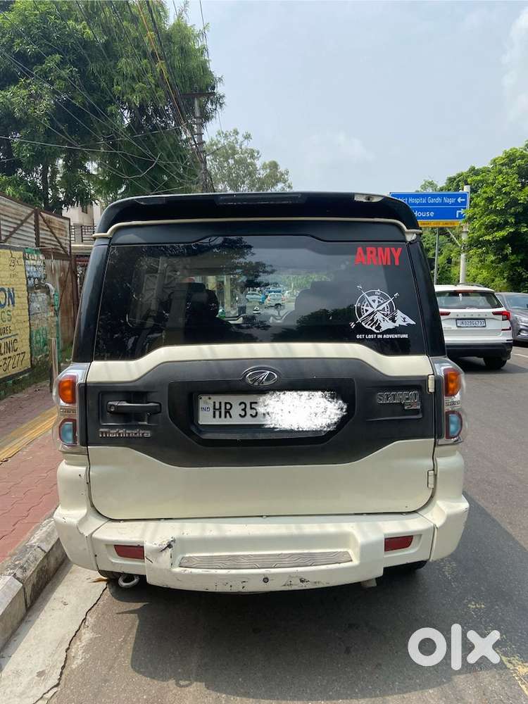 Mahindra Scorpio 2015