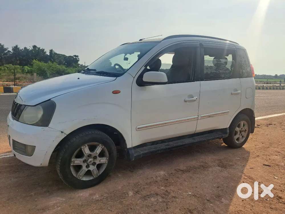 Mahindra Quanto 2012