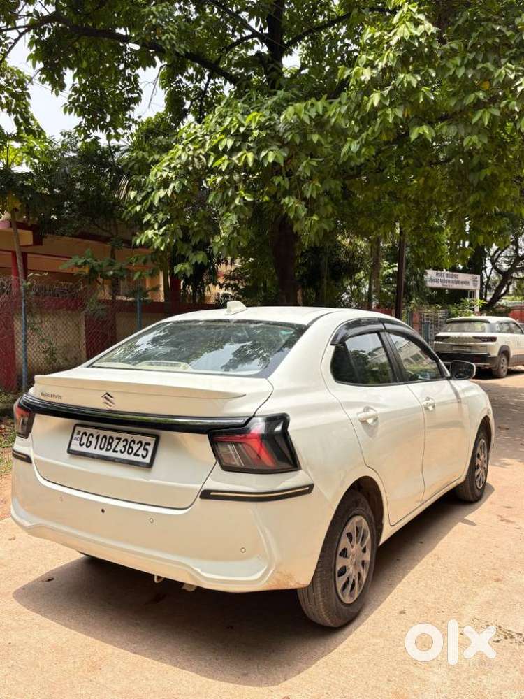 Maruti Suzuki Dzire 1.2 Vxi, 2025, Petrol